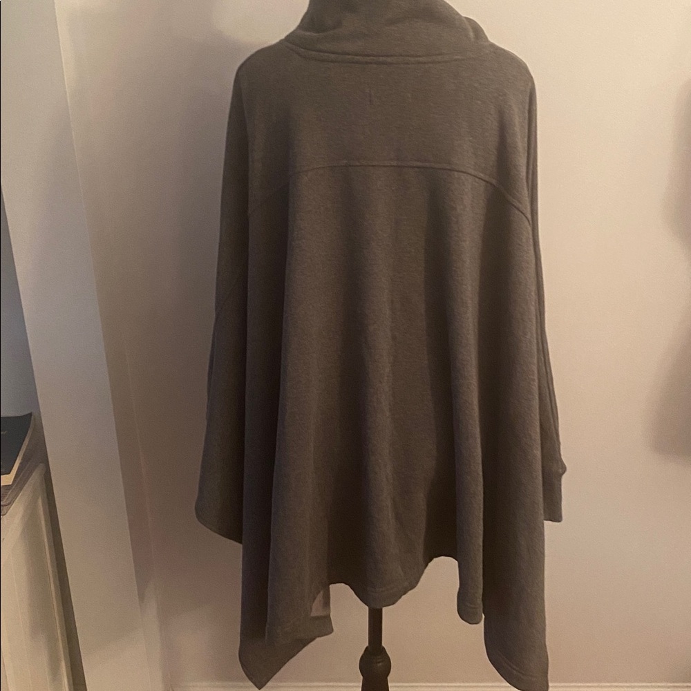 UGG Australian pichot turtleneck poncho XS/Small - Picture 8 of 12
